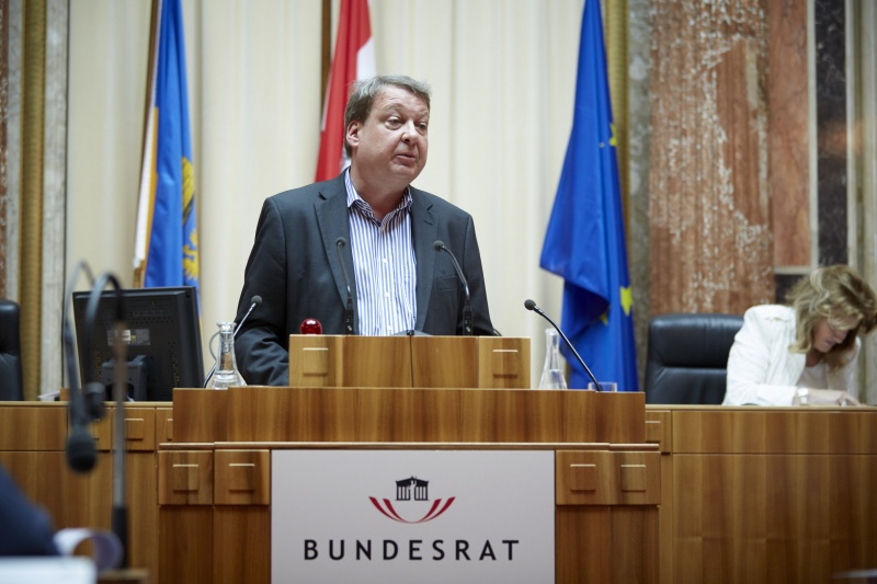 Vertreter des Österreichischen Verbandes der Elternvereine an öffentlichen Pflichtschulen Christian Morawek bei seinen Ausführungen