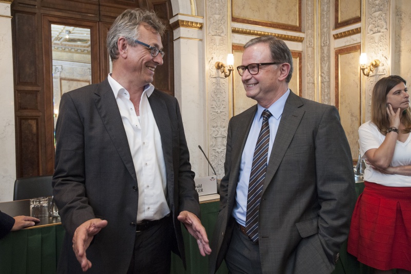 v.li.: Präsident der bayerischen Landeszentrale für neue Medien Siegfried Schneider, Zweiter Nationalratspräsident Karlheinz Kopf (V)