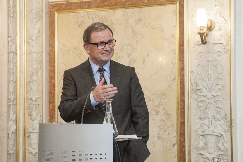 Zweiter Nationalratspräsident Karlheinz Kopf (V) bei seiner Begrüßung.