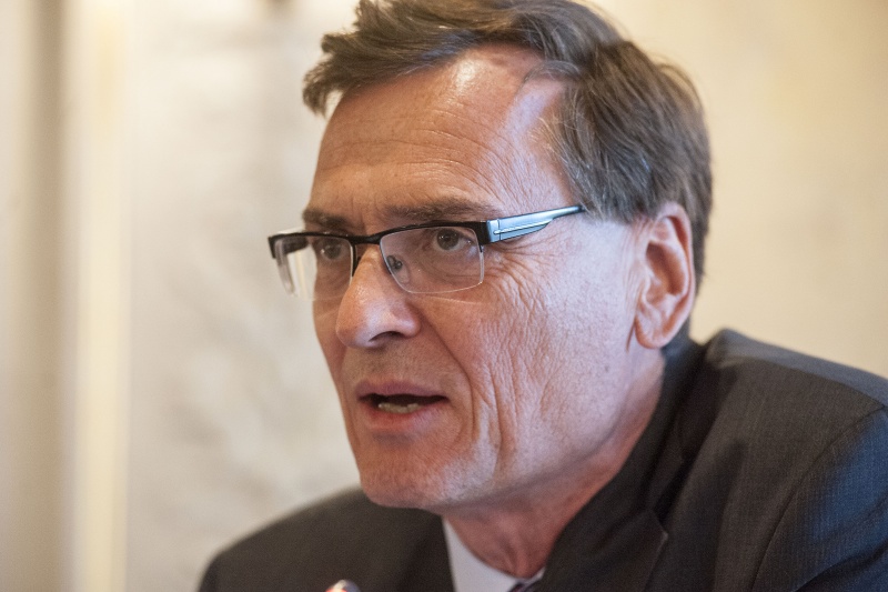 Präsident des Verbandes Österreichischer Zeitungen Thomas Kralinger am Podium