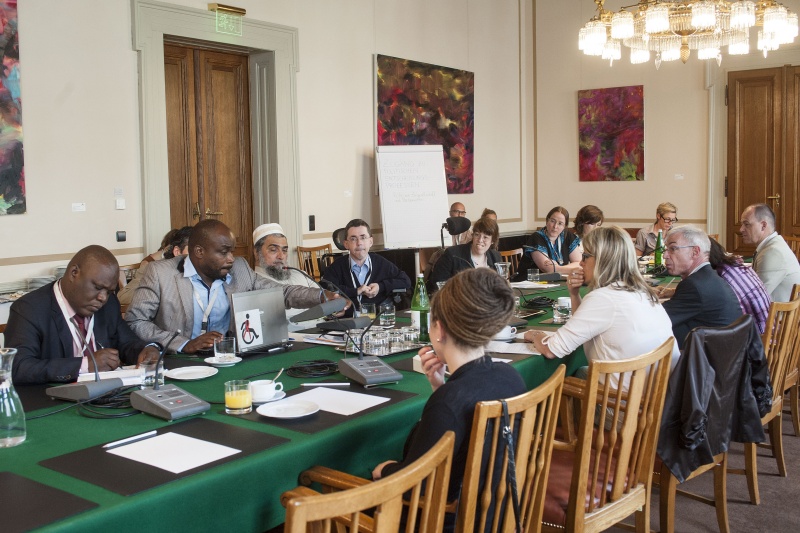 Blick auf Veranstaltungsteilnehmer des Arbeitskreises 1