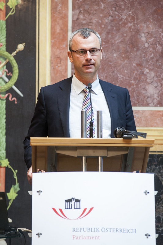 Dritter Nationalratspräsident Norbert Hofer (F) bei seiner Begrüßungsrede