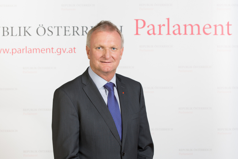 Günther Novak (S) - Bundesratsmitglied