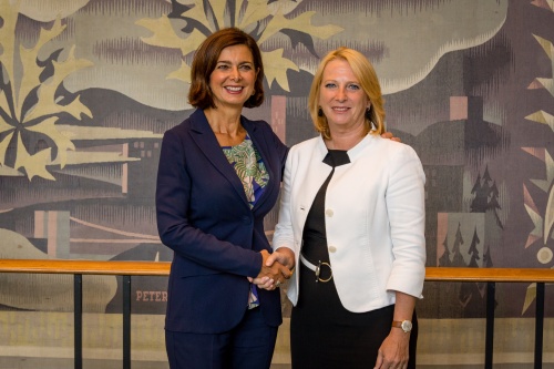v.re.: Nationalratspräsidentin Doris Bures  (S) und ihre italienische Amtskollegin Laura Boldrini