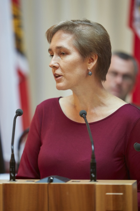 Bürgervertreterin Barbara Ruhsmann am Rednerpult