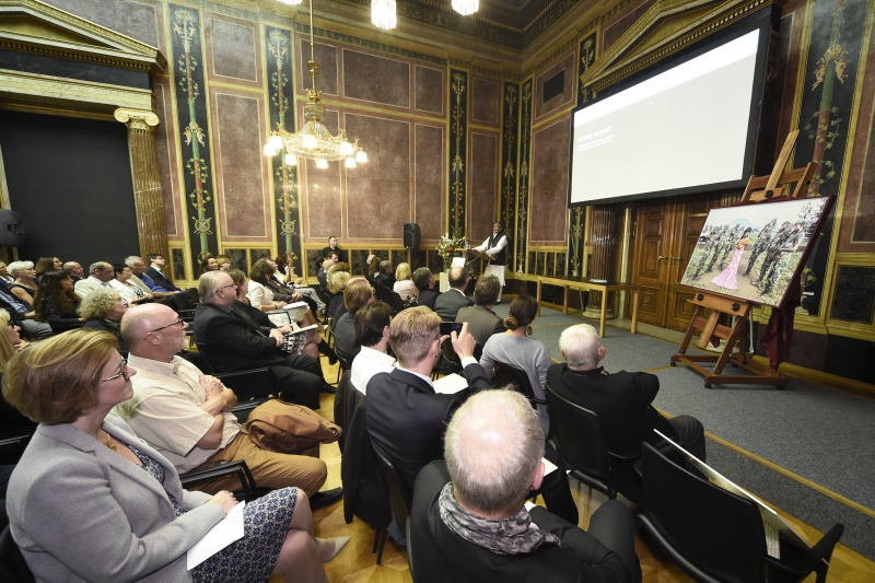 Friedensnobelpreisträger 2014 Kailash Satyarthi am Rednerpult