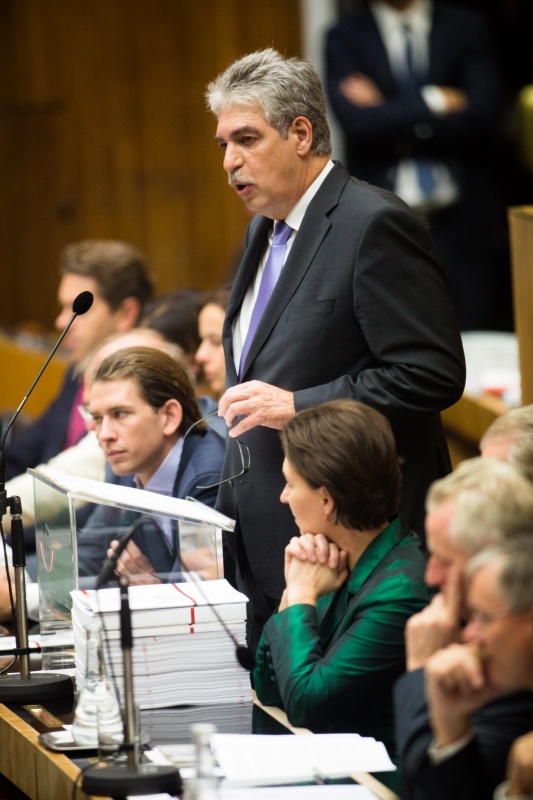 Finanzminister Hans Jörg Schelling (V) bei seiner Budgetrede