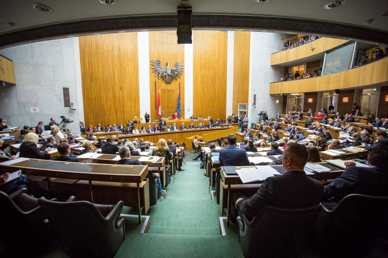 Finanzminister Hans Jörg Schelling (V) bei seiner Budgetrede
