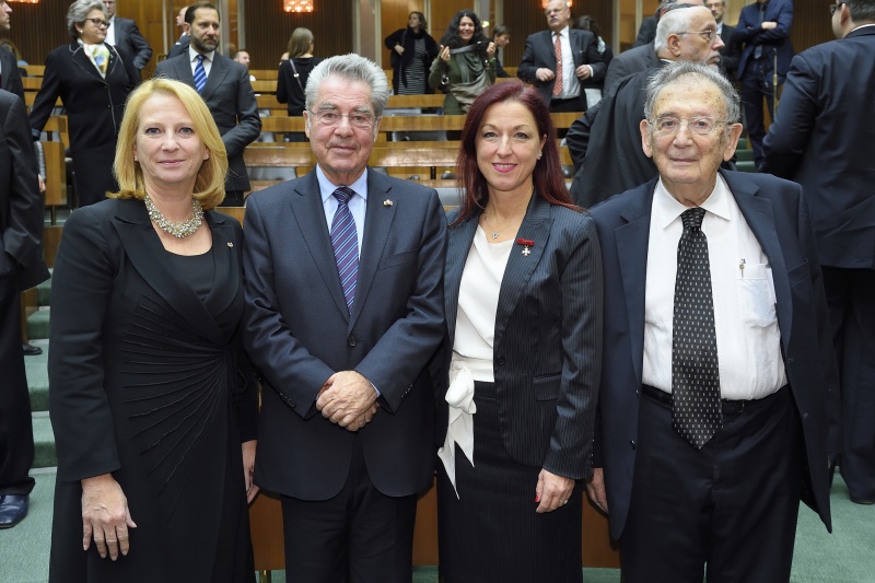 v.li.: Nationalratspräsidentin Doris Bures (S), Bundespräsident Heinz Fischer, Generalsekretärin des Nationalfonds der Republik Österreich Hannah Lessing und Historiker Yehuda Bauer