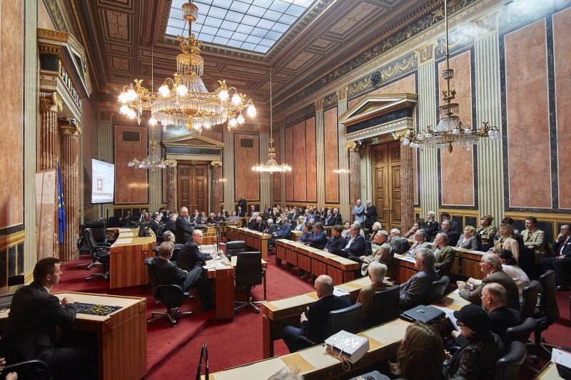 Bundesratspräsident Gottfried Kneifel (V) begrüßt die VeranstaltungsteilnehmerInnen