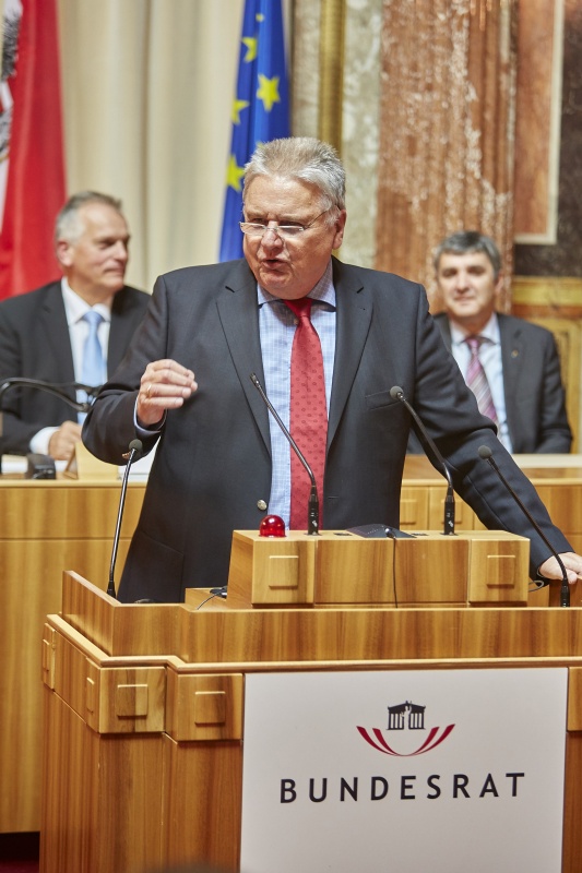 Egon Greipl am Rednerpult