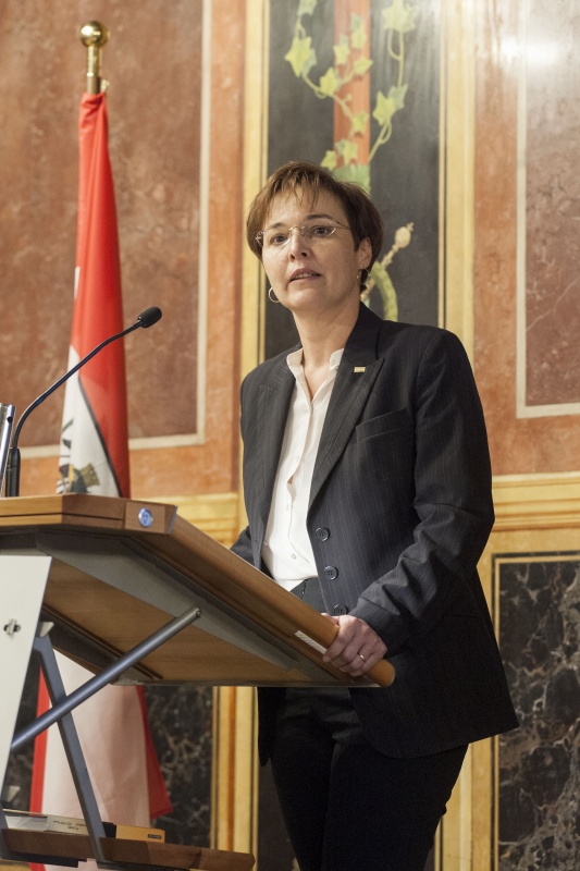 Vorsitzende EFU-CZ, Top 09 Tschechien Jana Spekhorstová bei ihrem Vortrag