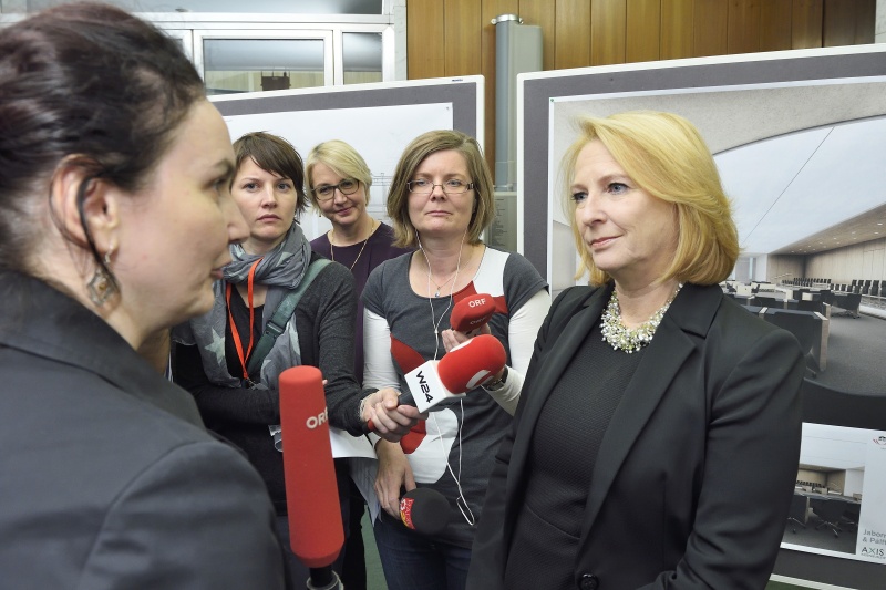 Nationalratspräsidentin Doris Bures (S) am Wort