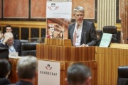 Wirtschaftskammer Österreich Robert Bodenstein am Rednerpult