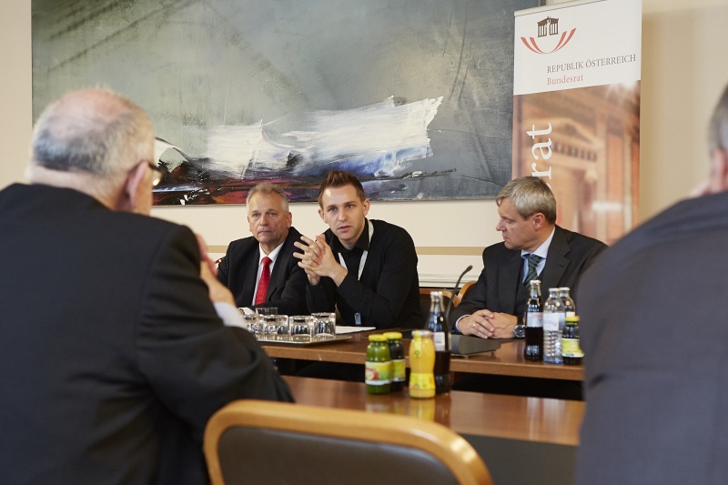 v.links: Bundesratspräsident Gottfried Kneifel, Maximilian Schrems, Andreas Kovar