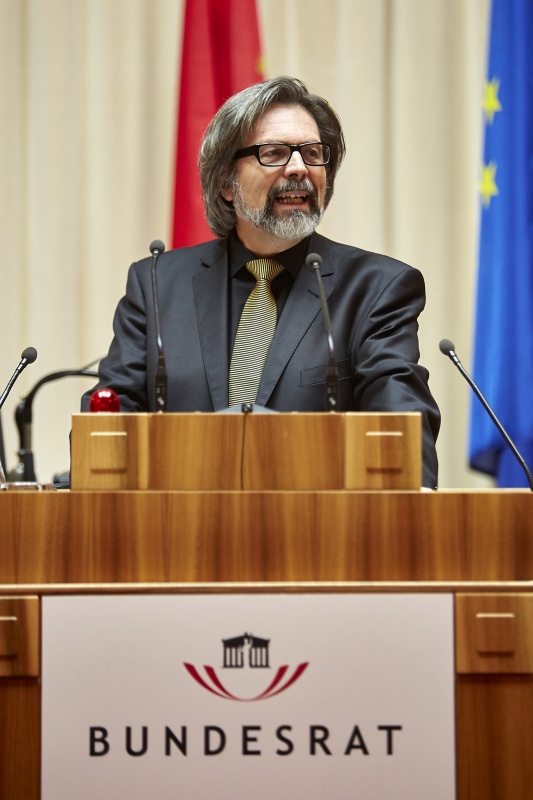 Universität für angewandte Kunst Gerald Bast am Rednerpult