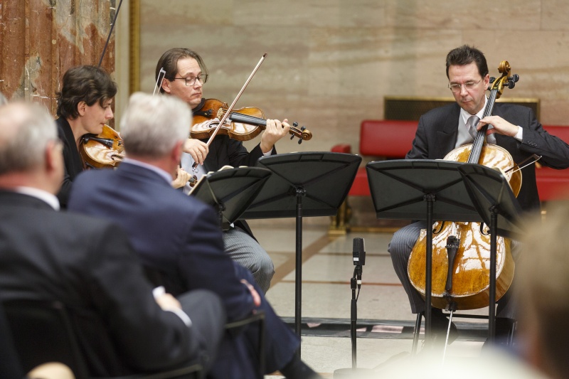 Musikalische Untermalung der Wiener Philharmoniker