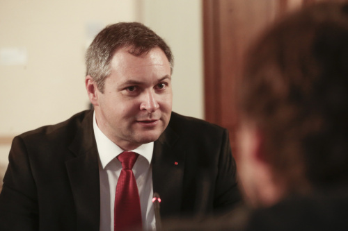 Der slowenische Landwirtschaftsminister Dejan Zidan bei der Aussprache