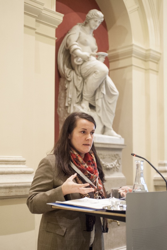 Panel 3: Universität Innsbruck Maria Stopfner am Rednerpult