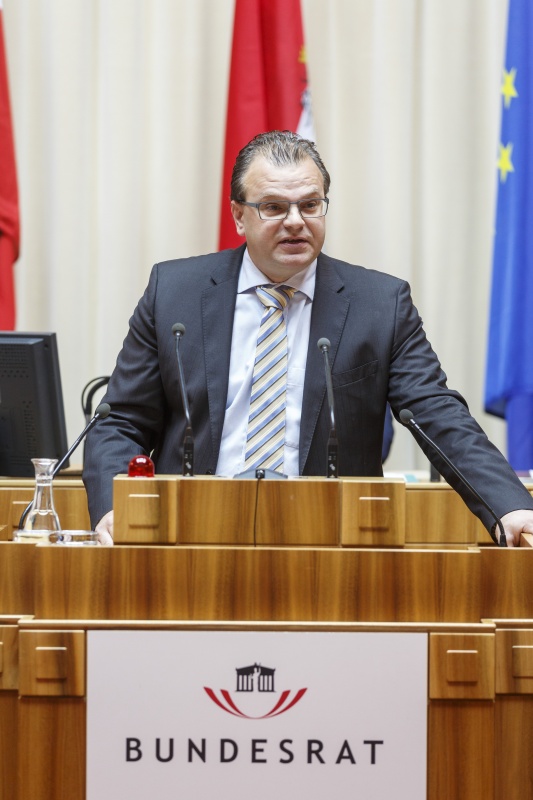 Bundesrat Hans-Jörg Jenewein (F) am Rednerpult
