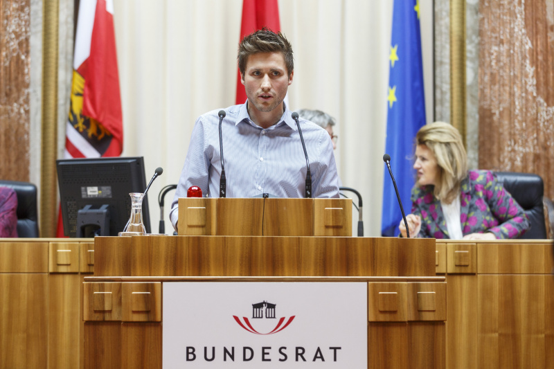 Bundesrat David Stögmüller (G) am Rednerpult