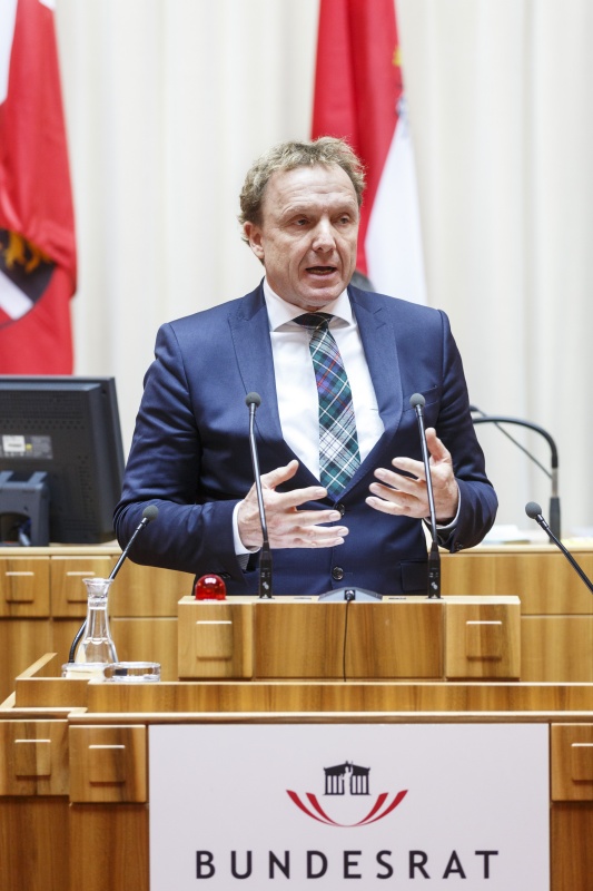Bunderat Reinhard Pisec (F) am Rednerpult
