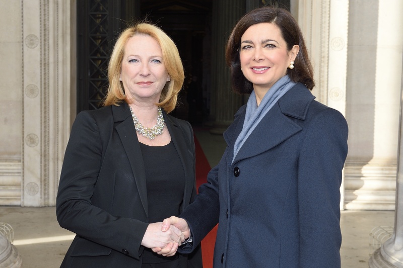 v.li.: Nationalratspräsidentin Doris Bures (S), Präsidentin der italienischen Abgeordnetenkammer Laura Boldrini