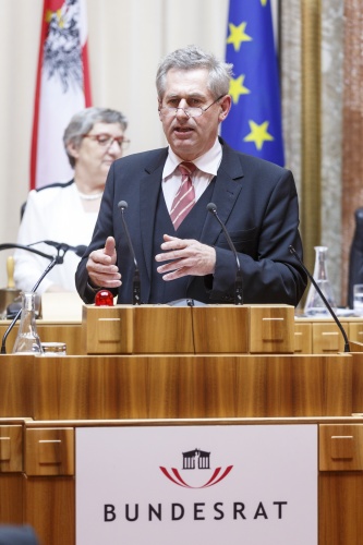 Bundesrat Martin Preineder (V) am Rednerpult