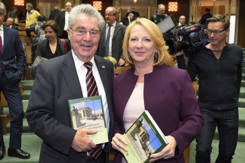 v.re.: Nationalratspräsidentin Doris Bures (S) und Bundespräsident Heinz Fischer