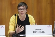 Vorsitzende der Bundesjugendvertretung Johanna Tradinik am Wort