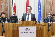 Bundesrats Michael Lindner (S) am Rednerpult