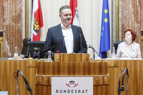 Bundesrat Mario Lindner (S) am Rednerpult