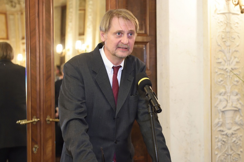 Präsident der Österreichischen Gesellschaft für Psychiatrie und Psychotherapie Georg Psota am Wort