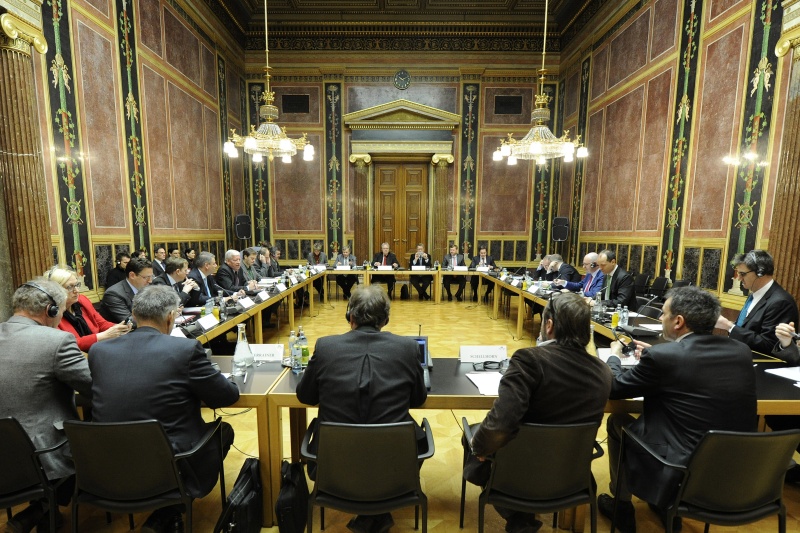 Aussprache der Mitglieder des Land- und Forstwirtschaftsausschusses mit EU-Kommissar Phil Hogan