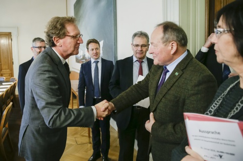 v.li.: Der Botschafter der Niederlande Dr. Marco Hennis und Nationalratsabgeordneter Hermann Schultes (V)