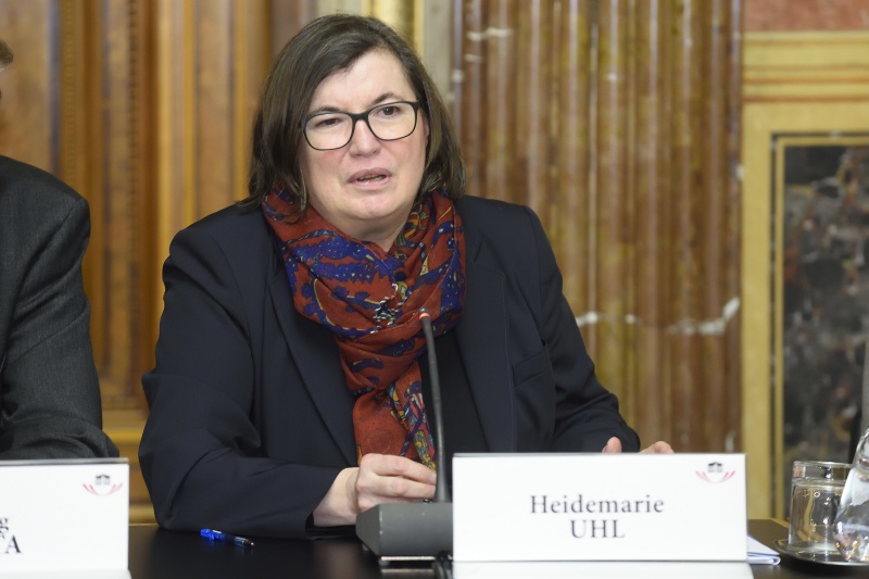 Österreichische Akademie der Wissenschaften Heidemarie Uhl am Wort