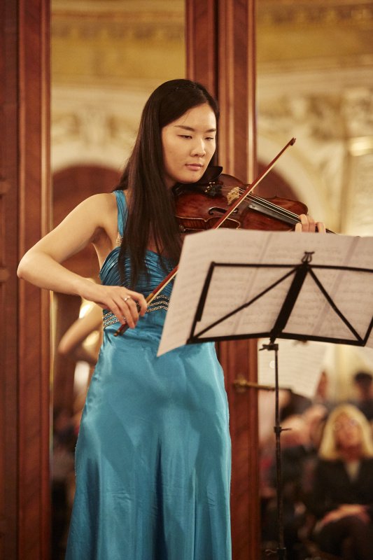 Musikalische Untermalung mit Geige