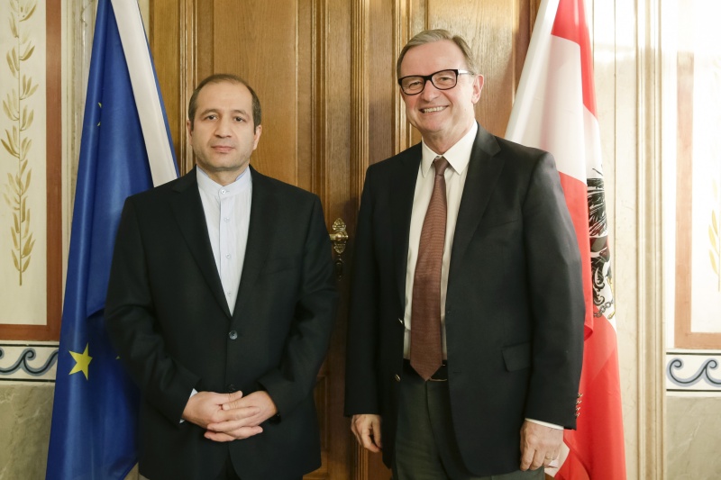 von links: Botschafter der Islamischen Republik Iran Dr. Ebadollah Molaei und Zweiter Nationalratspräsident Karlheinz Kopf (V)