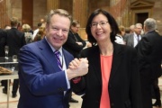 von rechts: OSZE-PV Vizepräsidentin Christine Muttonen (S) und der Präsident der OSZE-PV Ilkka Kanerva