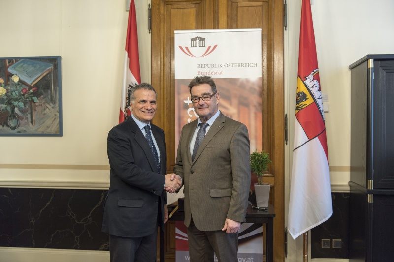 Von links: Der italienische Botschafter Giorgio Marrapodi und Bundesratspräsident Josef Saller (V)