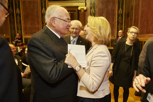 v.links: Heinrich Neisser, Nationalratspräsidentin Doris Bures (S)