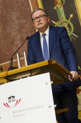 Zweiter Nationalratspräsident Karlheinz Kopf (V) bei der Begrüßung