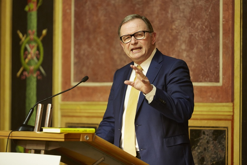 Zweiter Nationalratspräsident Karlheinz Kopf (V) am Rednerpult