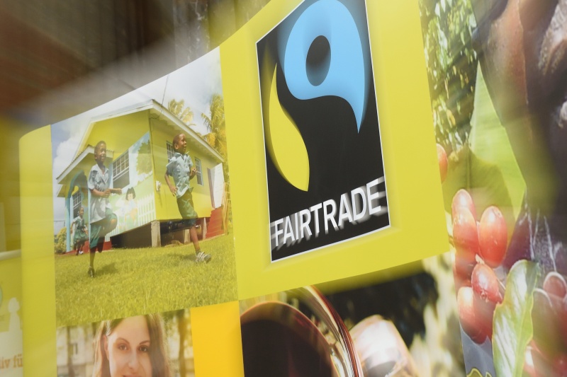 Übersicht der Ausstellung in der Säulenhalle