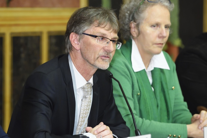 Sektionschef im Bundesministerium für Arbeit, Soziales und Konsumentenschutz Manfred Pallinger am Wort