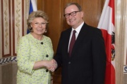 von links: Mitglied des Europäischen Parlaments Viviane Reding, Zweiter Nationalratspräsident Karlheinz Kopf (V)
