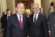 von links: UN-Generalsekretär Ban Ki-moon und Bundeskanzler Werner Faymann (S)