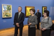 Die Stellvertretende Vorsitzende des russischen Föderationsrates I.E. Galina Karelova (2. von rechts) besucht mit den Mitgliedern der russischen Delegation die Ausstellung 'Chagall bis Malewitsch – Die Russischen Avantgarden' in der Albertina