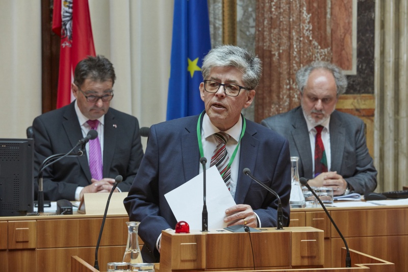 Wortmeldung im Plenum