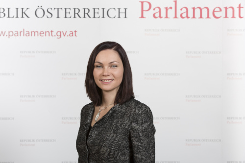 Eva-Maria Himmelbauer - Nationalratsabgeordnete
